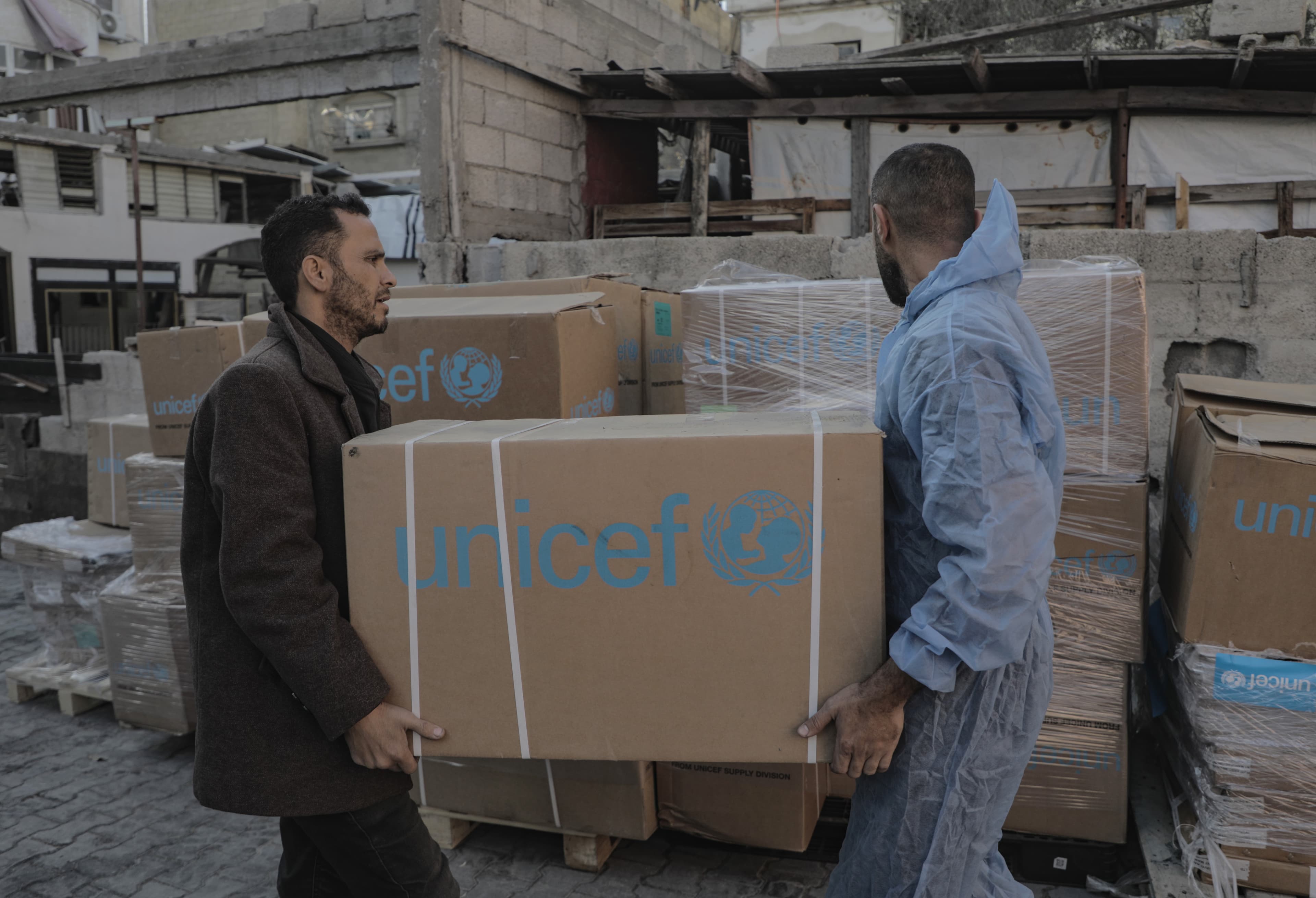 UNICEF leverans - Al Awda sjukhus - Gaza 2025